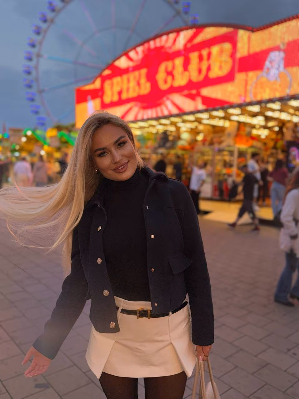Elina 32 Hamburg Germany I am single and looking for a good man for a Russian wedding