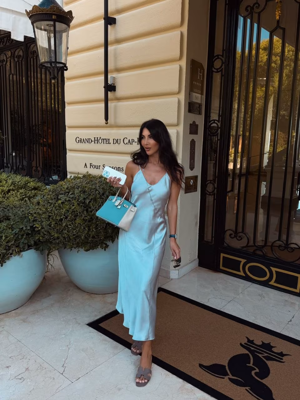 Violeta 28 Berlin Germany I am single and looking for a partner after reading Russian brides Australia review