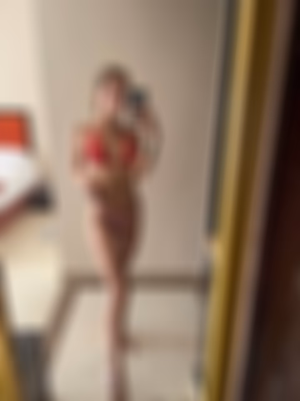 Mariia 25 Kharkiv Ukraine I appreciate Russian bride painting and Russian bride pics