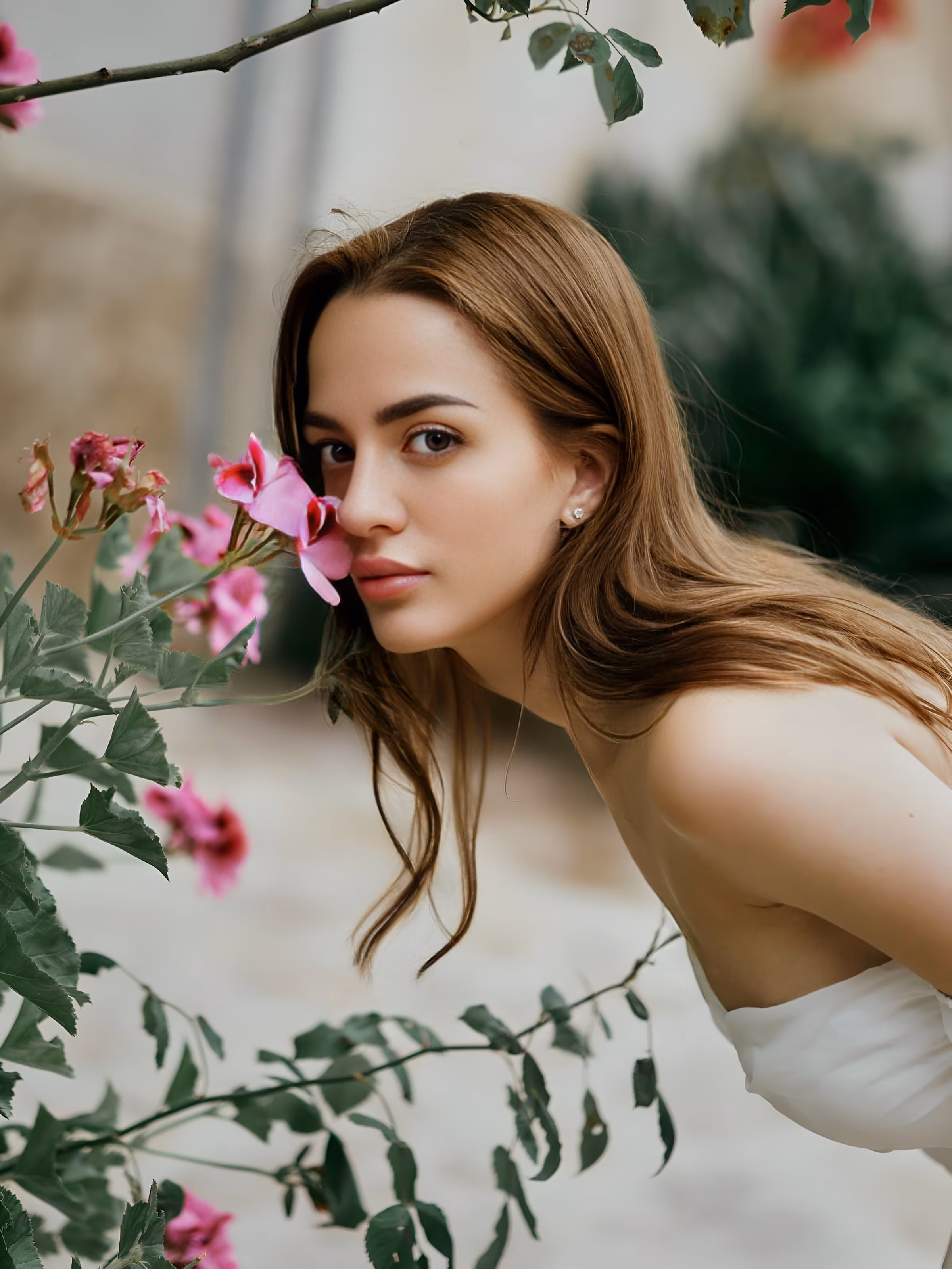 Mariia 25 Kharkiv Ukraine I appreciate Russian bride painting and Russian bride pics