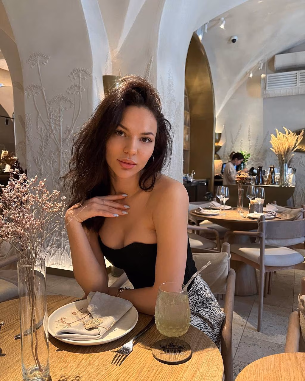Alyona Kazan Russia I see how Russian women look and Russian women looking for love