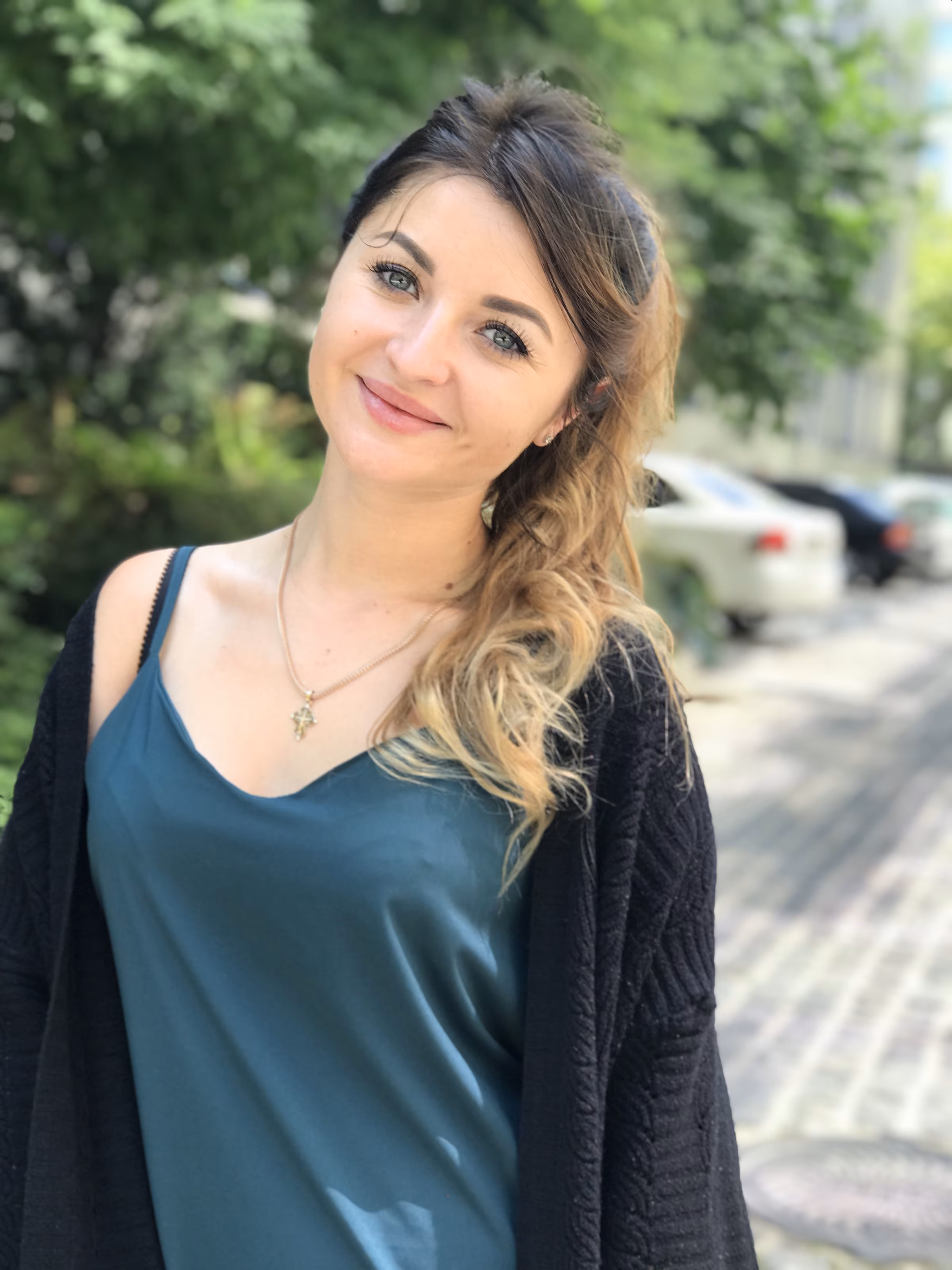 Viktoriia 33 Maurik Netherlands russian korean women